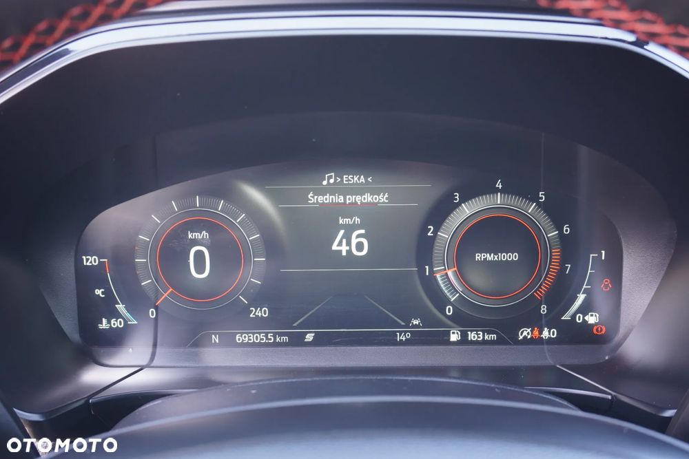 Ford Kuga 1.5 EcoBoost ST-LINE - 31