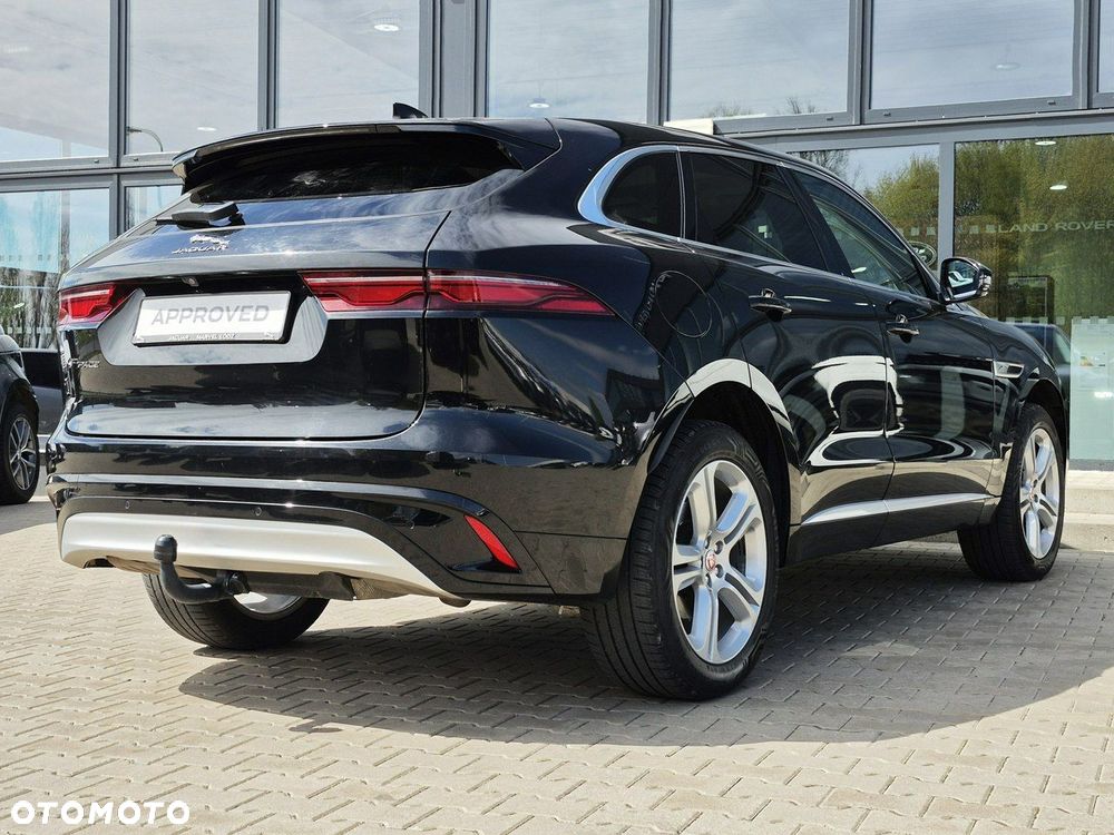 Jaguar F-Pace - 12