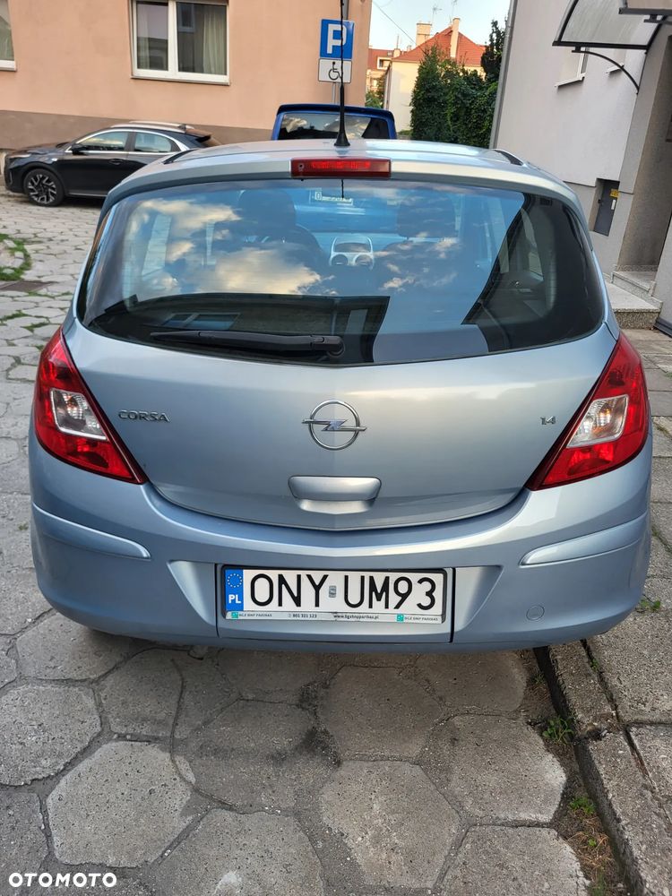 Opel Corsa - 8