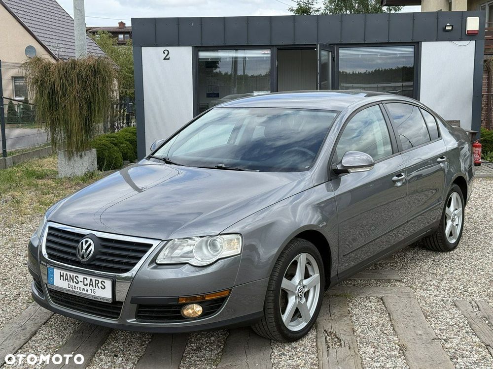 Volkswagen Passat - 11