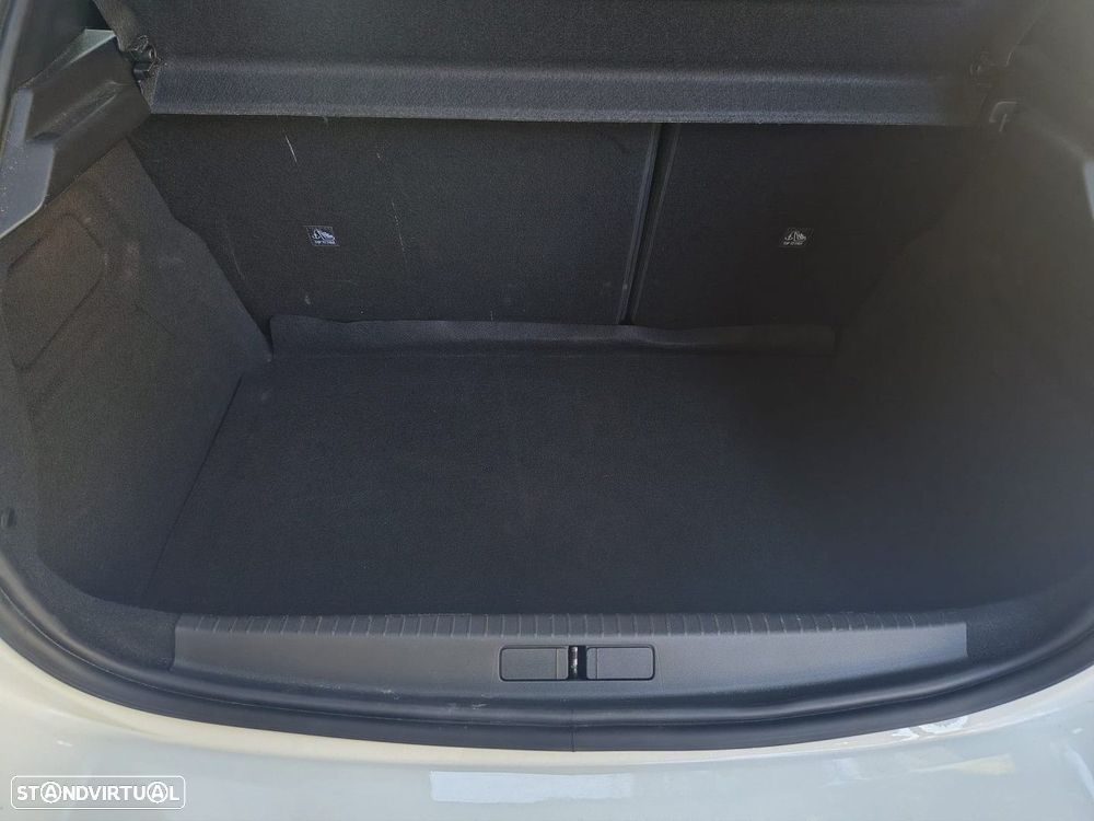 Opel Corsa 1.2 T GS - 19