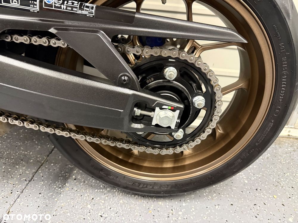Honda CB - 16