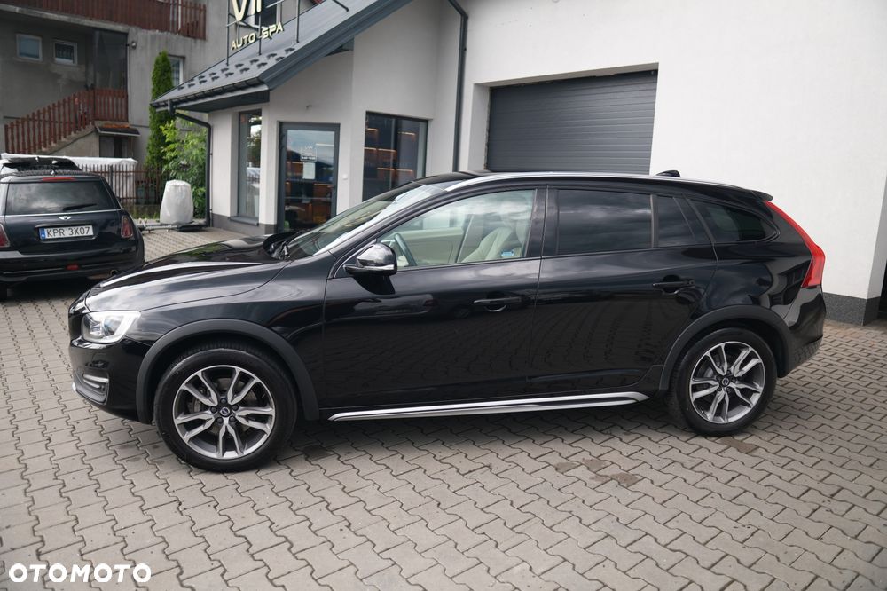 Volvo V60 T5 Drive-E Dynamic Edition (Momentum) - 14