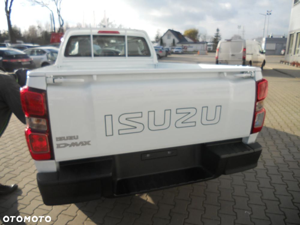 Isuzu D-Max 1.9 SC L - 11