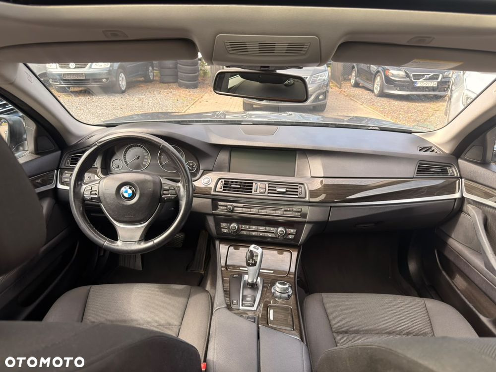 BMW Seria 5 520d - 10