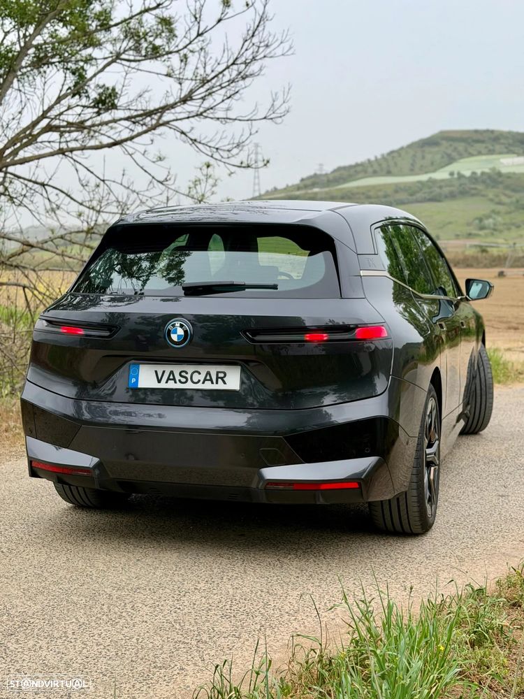 BMW iX xDrive50 - 22