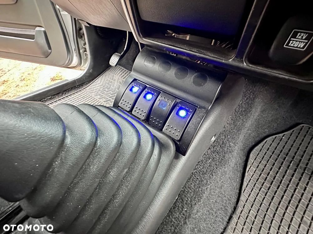 Suzuki Jimny 2010 photo 5