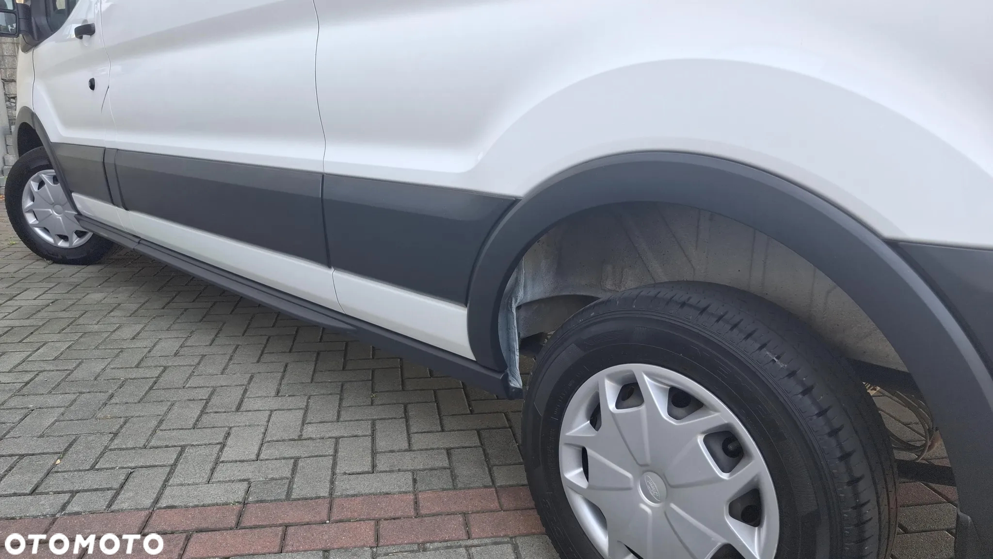 Ford Transit 350 L3H2 Trend - 13