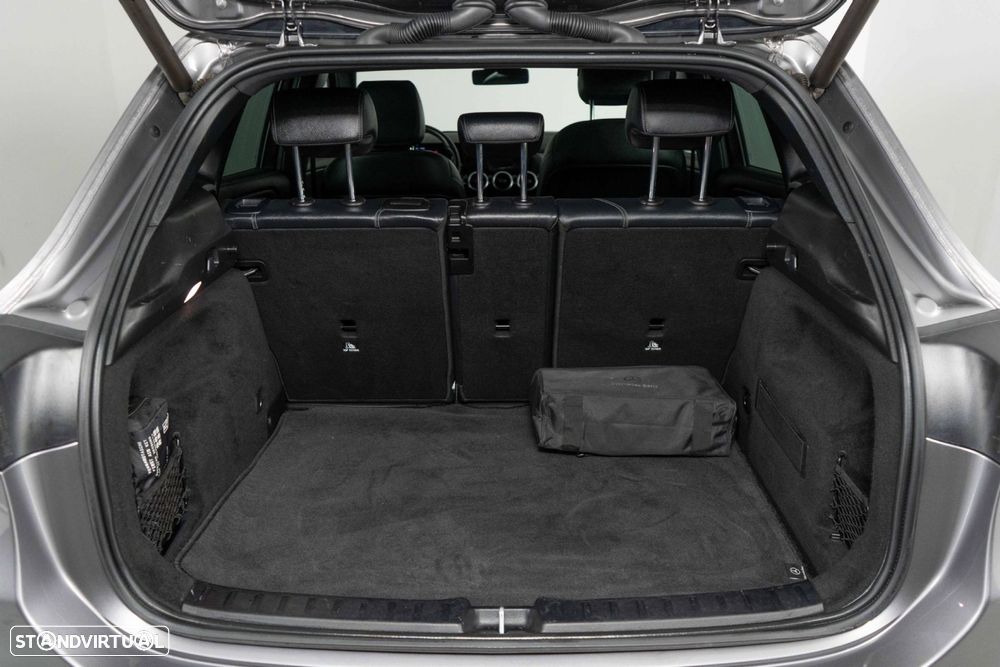 Mercedes-Benz GLA 250 e Progressive - 15