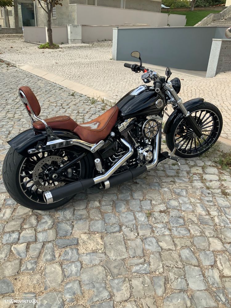 Harley-Davidson Breakout - 10