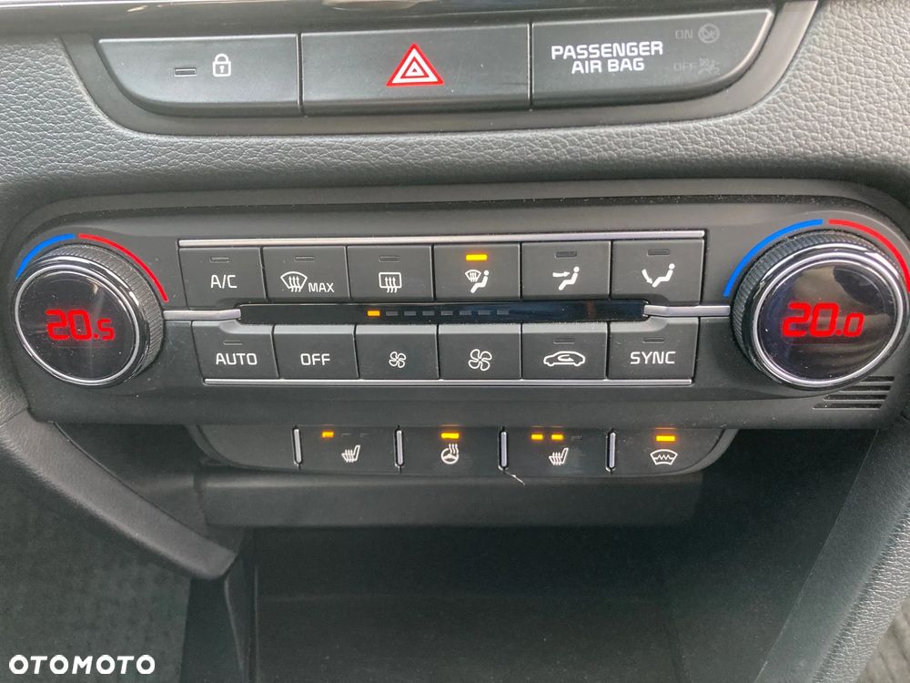 Kia XCeed 1.5 T-GDI Business Line DCT - 23