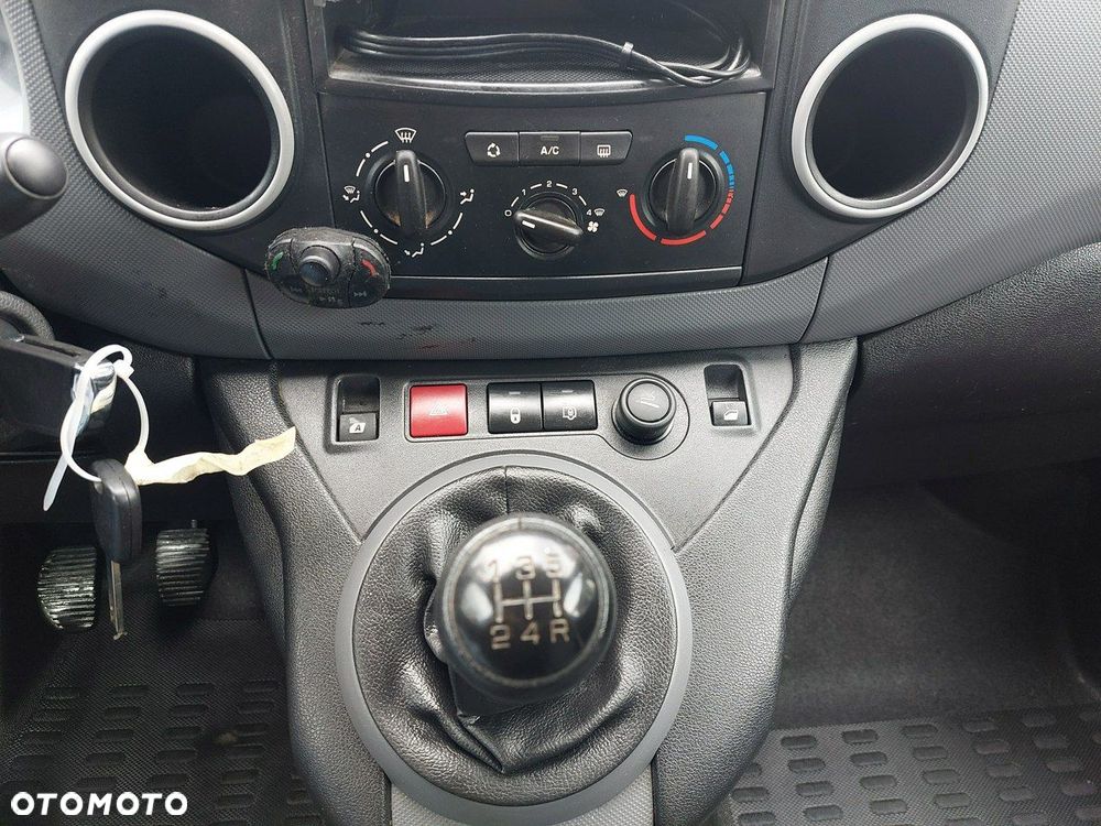 Peugeot Partner - 21