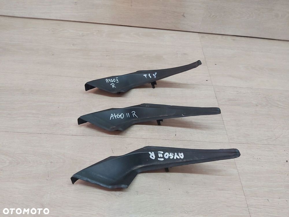 Toyota AYGO II zakończenie podszybia prawe narożnik uszczelka 53866-0H050 - 1