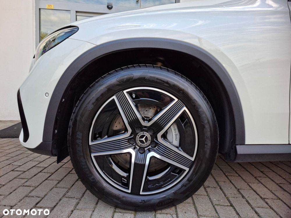 Mercedes-Benz GLC 220 d mHEV 4-Matic AMG Line - 11