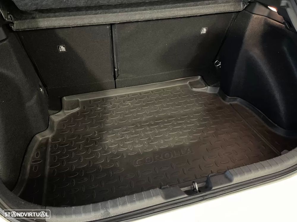 Toyota Corolla SD 1.8 Hybrid Comfort — fotografia 32