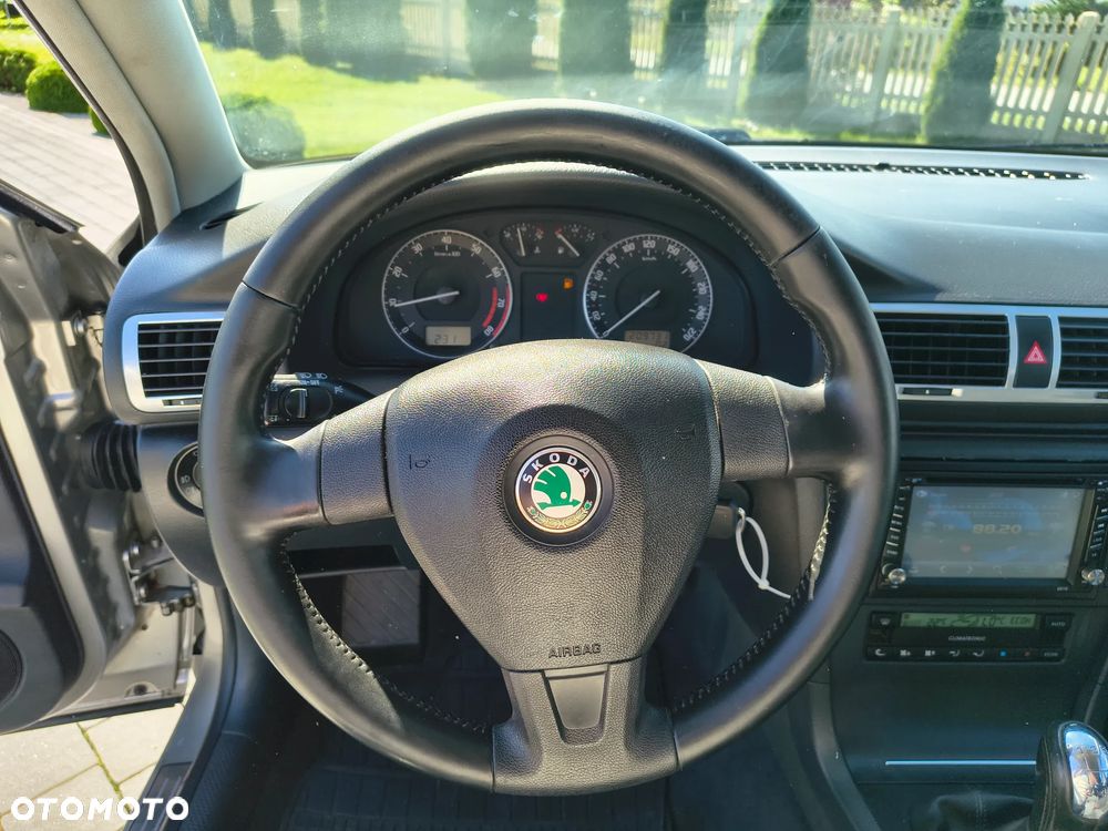 Skoda Superb 1.8 Turbo - 18