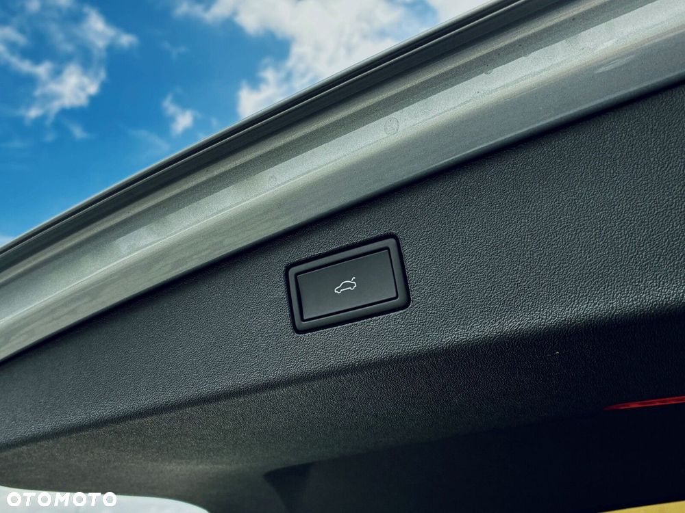 Volkswagen Tiguan - 24