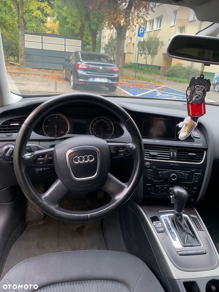 Audi A4 Avant - 11