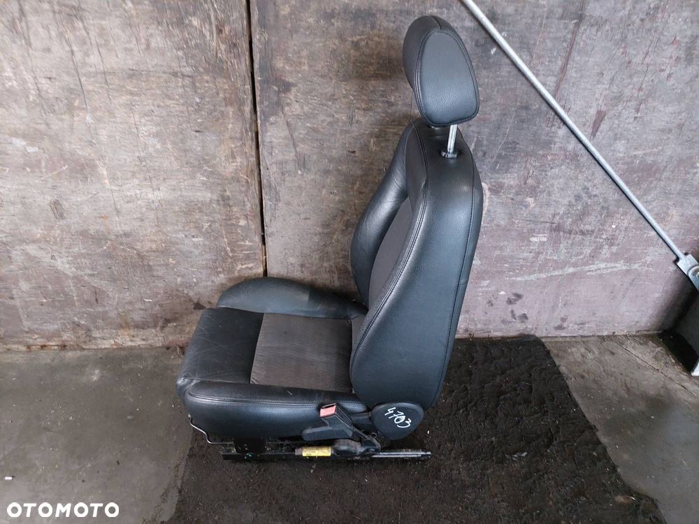 KOMPLET FOTELI LEWY PRAWY PRZÓD + KANAPA TYŁ + BOCZKI FORD MONDEO MK3 - 2