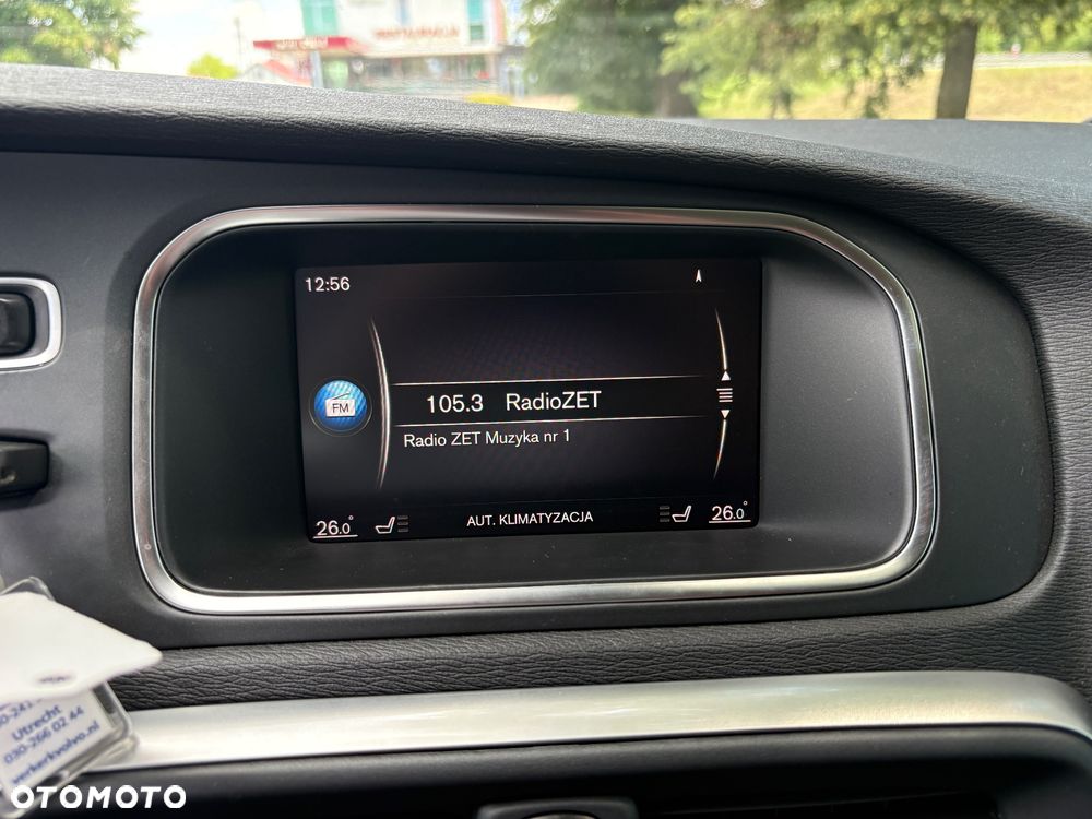 Volvo V40 D2 Momentum - 19