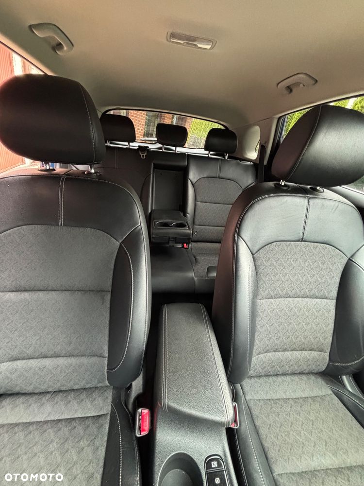 Kia Niro - 15