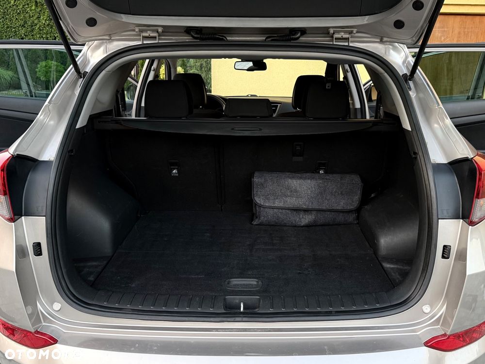 Hyundai Tucson blue 1.7 CRDi 2WD Style - 35