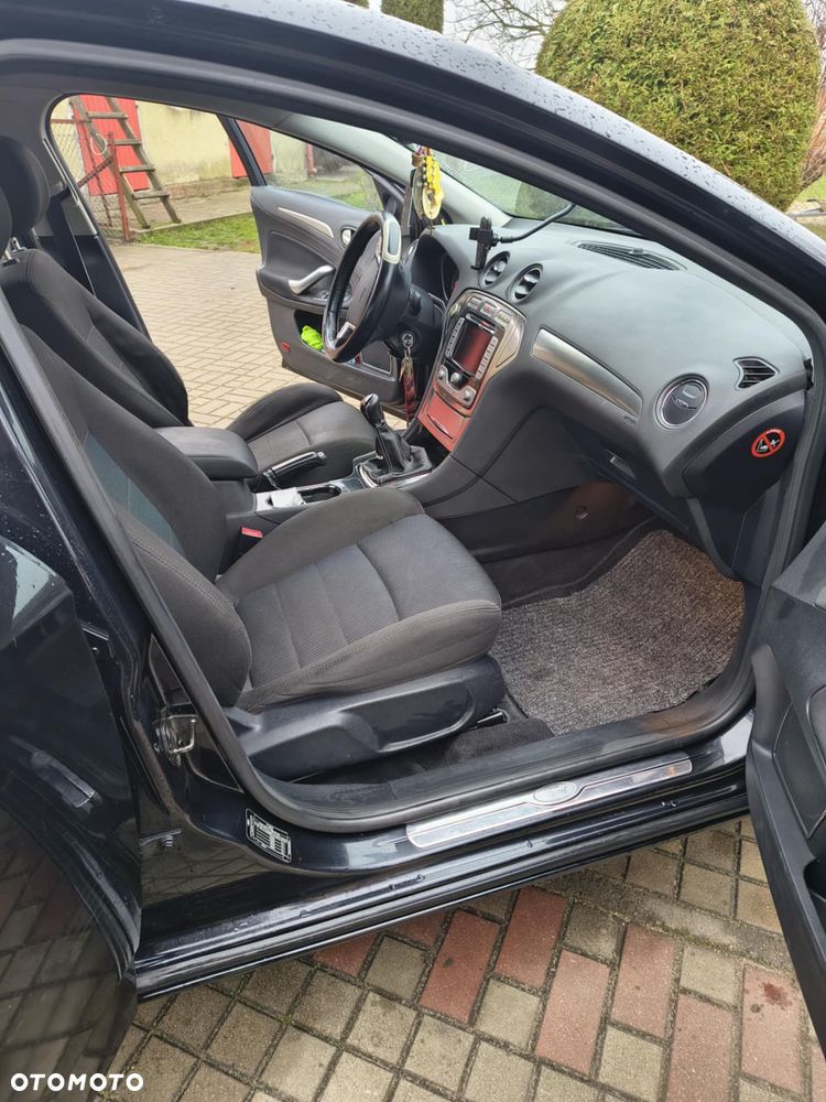 Ford Mondeo 2.0 Titanium - 16