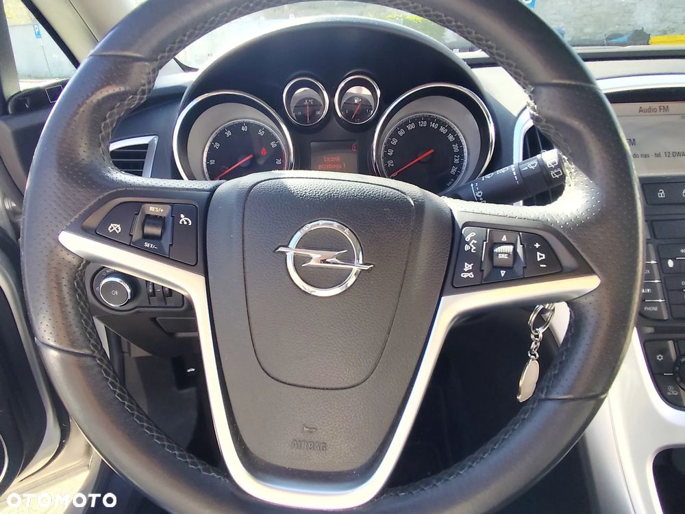 Opel Astra 1.6 Design Edition - 11