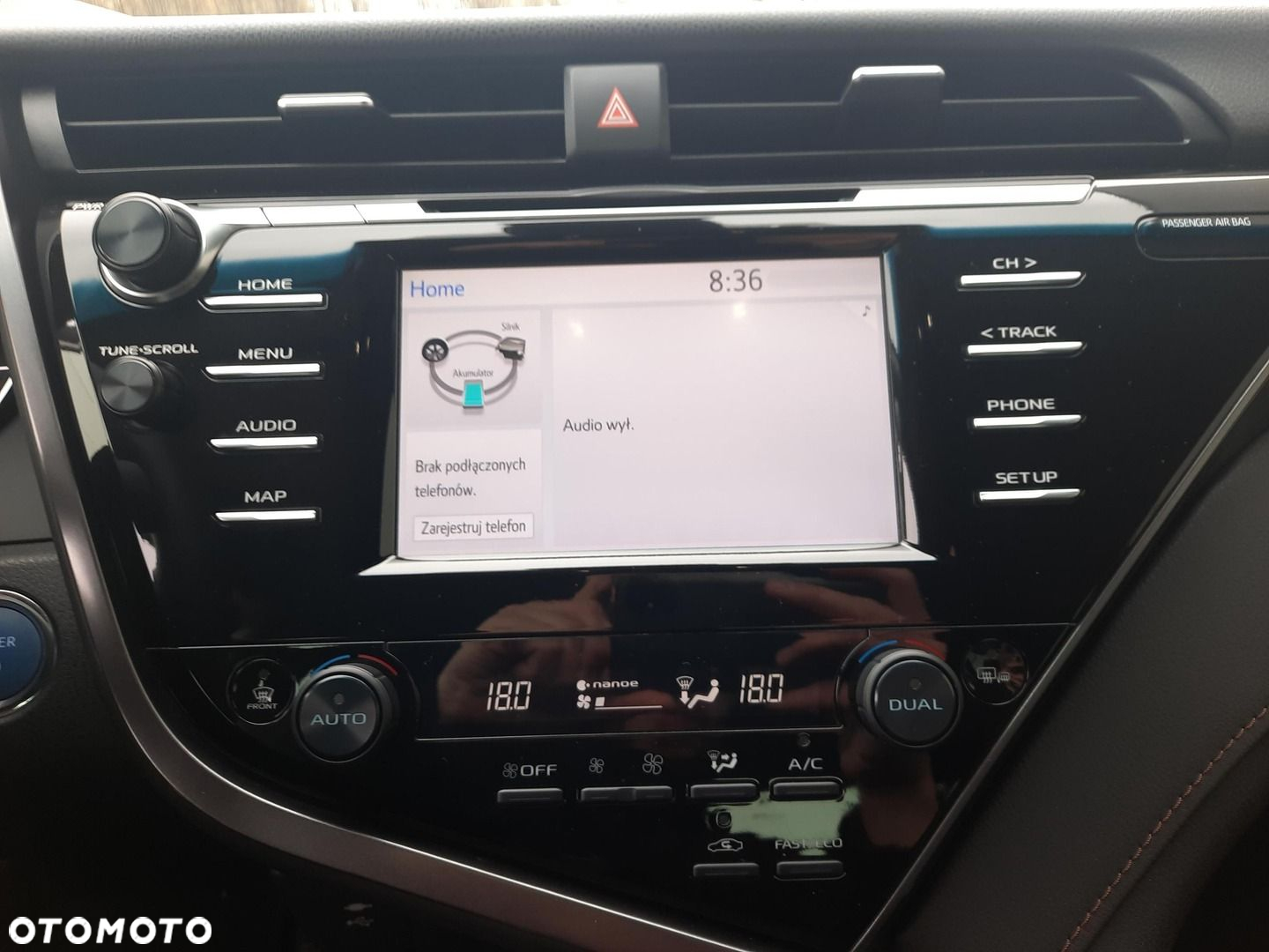 Toyota Camry - 17