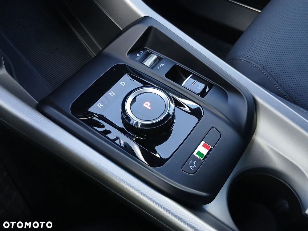 Alfa Romeo Tonale 1.5 T4 GSE mHEV Veloce DCT - 11