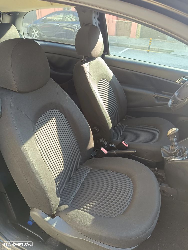 Lancia Ypsilon 1.2 8v - 6