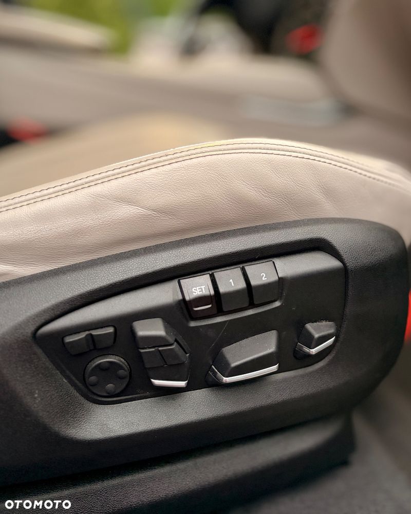 BMW X6 xDrive40d - 17