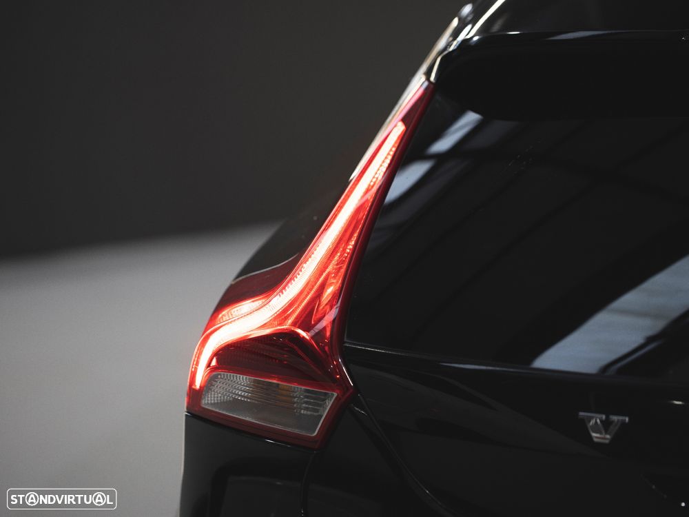 Volvo V40 D2 RDesign - 11