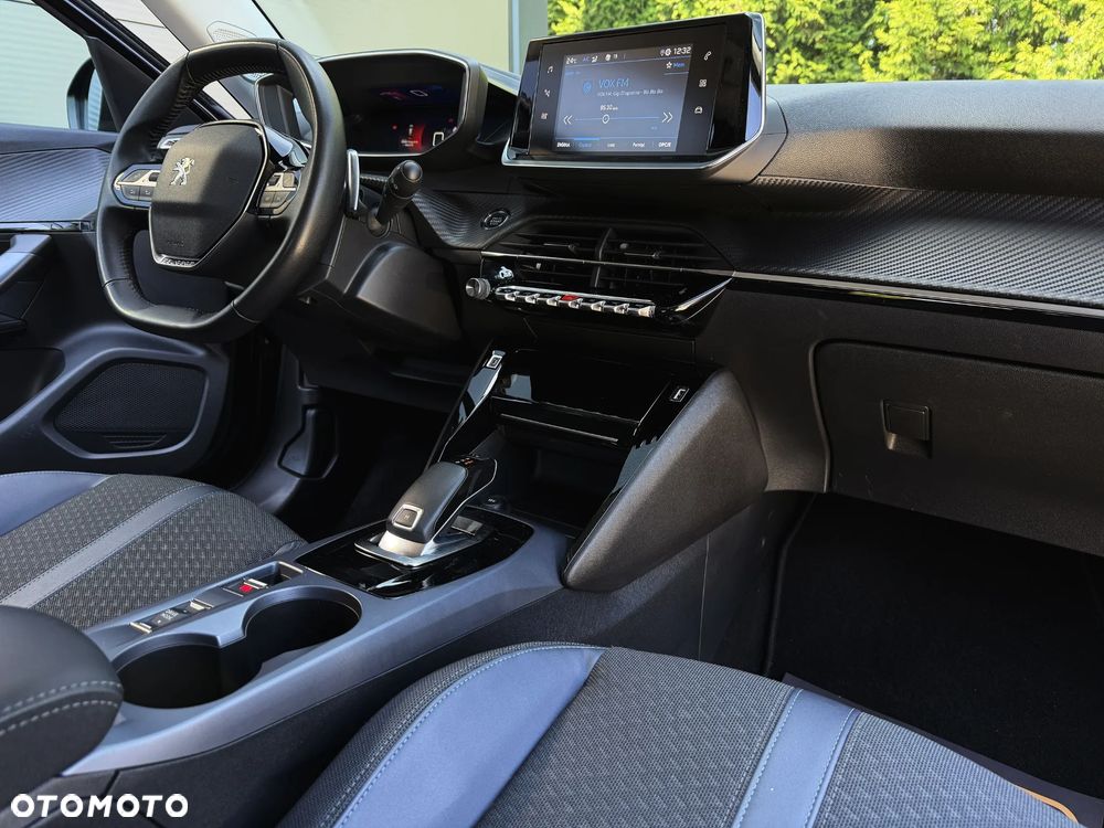 Peugeot 2008 1.5 BlueHDi Allure Pack S&S EAT8 - 16