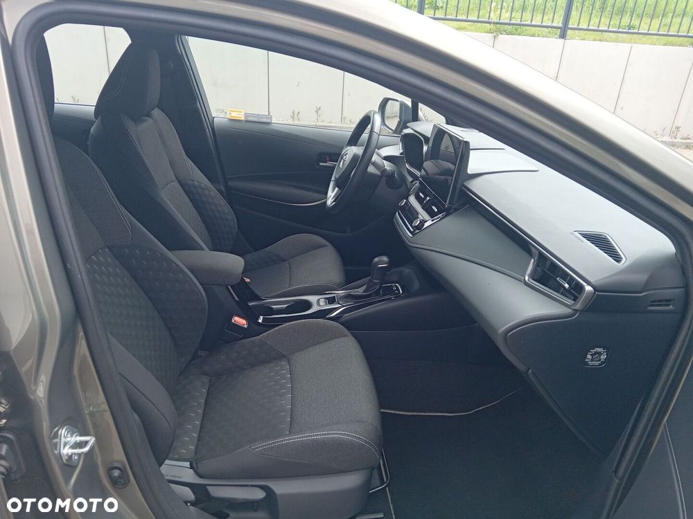 Toyota Corolla 1.8 Hybrid Comfort - 10