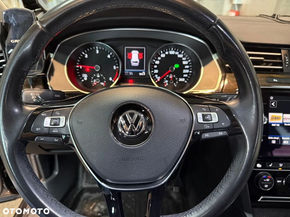 Volkswagen Passat 2.0 TDI SCR Comfortline DSG - 12