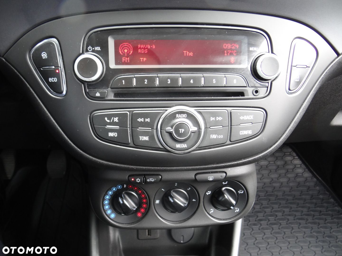 Opel Corsa 1.4 T Enjoy S&S - 15