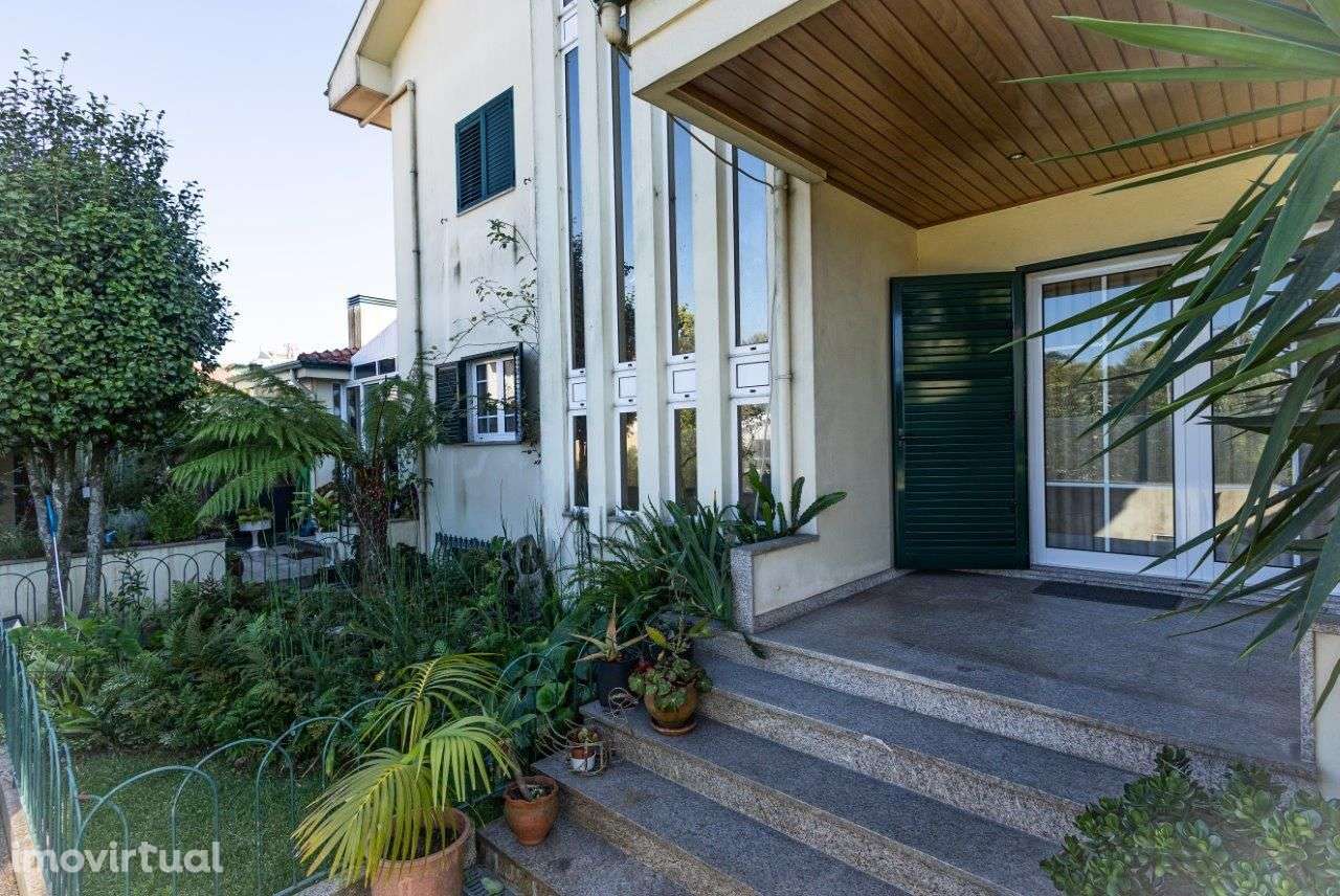 Fantástica moradia de 4 frentes, junto a Santo Ovídio. - Grande imagem: 5/36