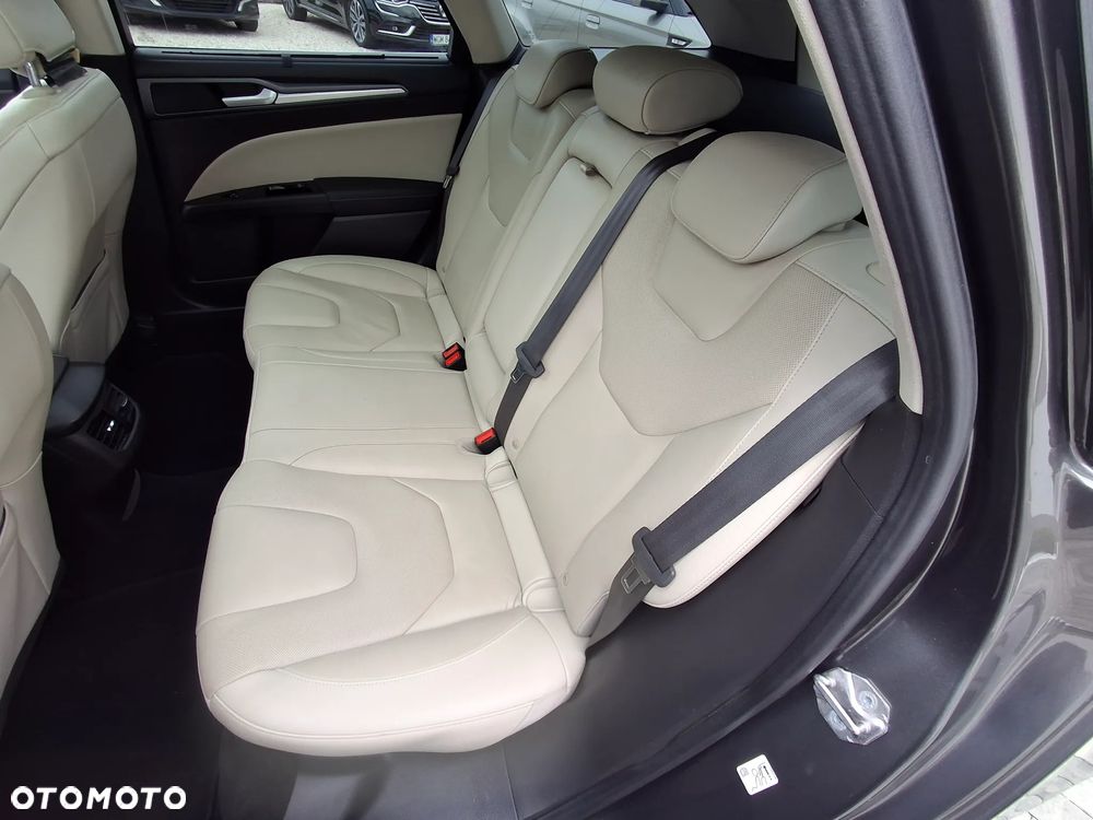 Ford Mondeo - 18