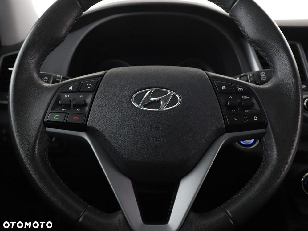 Hyundai Tucson 1.7 CRDI BlueDrive Style 2WD - 22