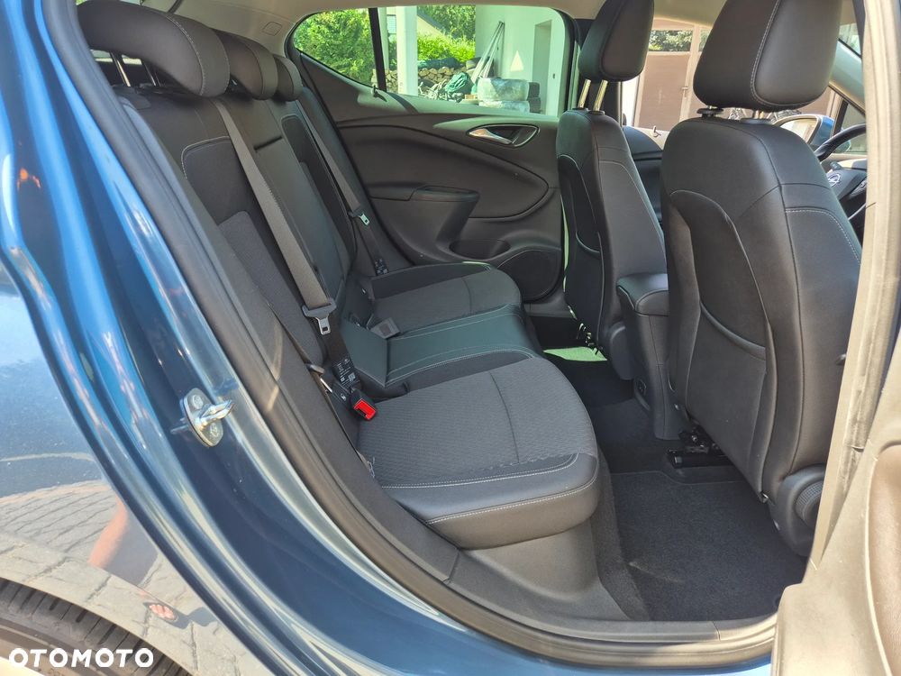 Opel Astra 1.4 Business - 14