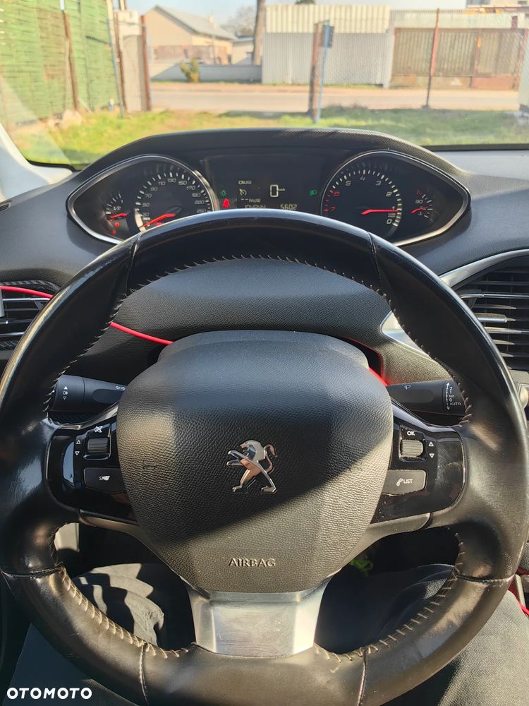 Peugeot 308 1.2 VTi/PureTech Access - 12