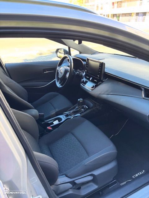 Toyota Corolla Touring Sports 1.8 Hybrid Comfort+P.Sport - 11