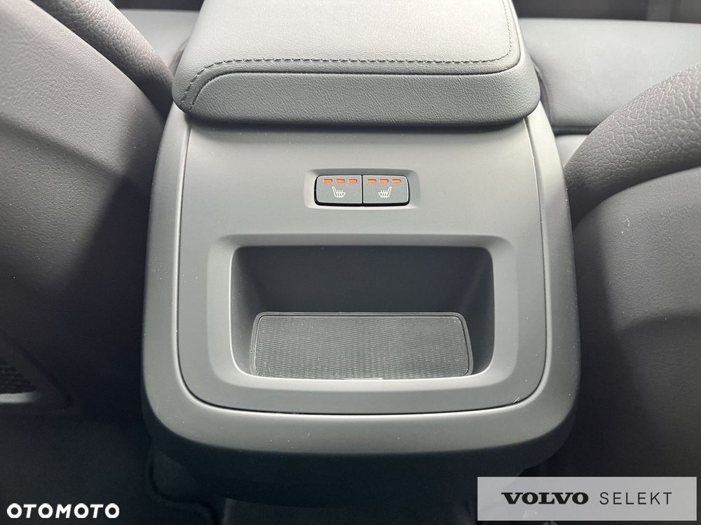 Volvo XC 60 - 30