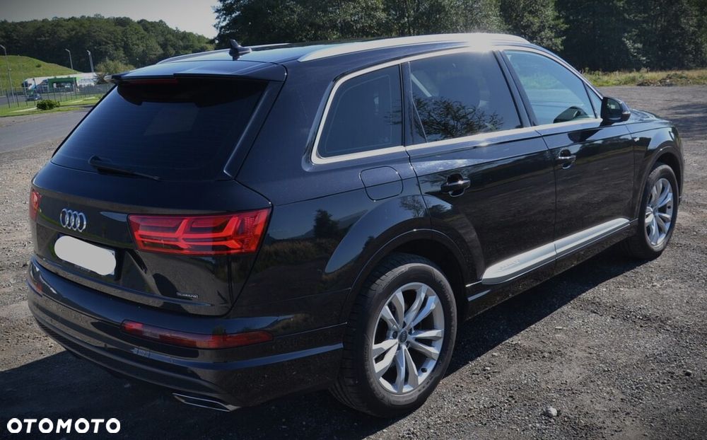 Audi Q7 - 1