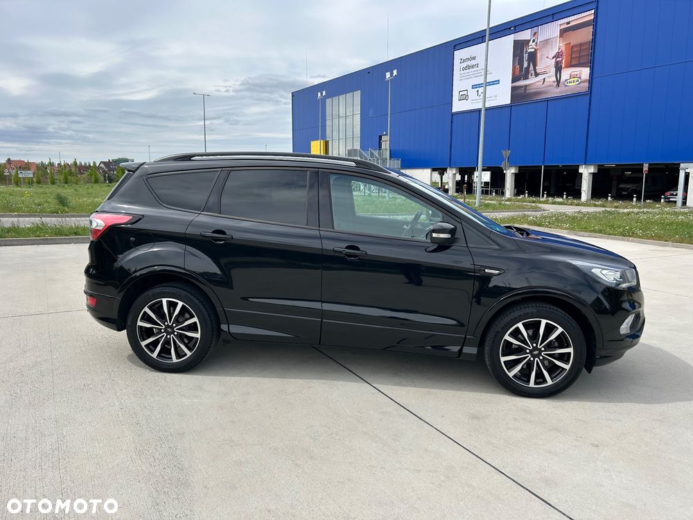 Ford Kuga 1.5 EcoBoost 2x4 ST-Line - 9
