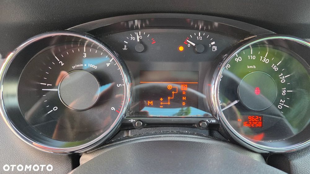 Peugeot 5008 HDI 160 Automatik Allure - 27