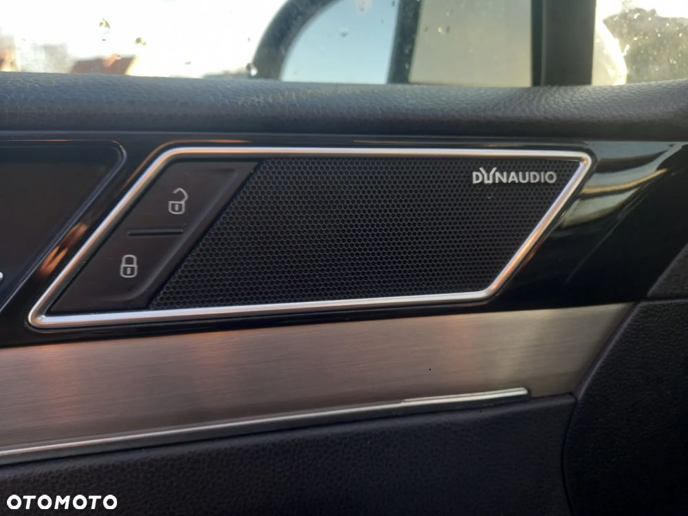 Volkswagen Passat - 11