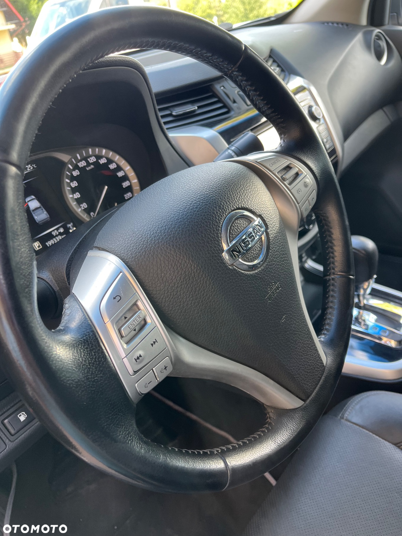 Nissan Navara DC 4x4 Autm EU6 Tekna - 19