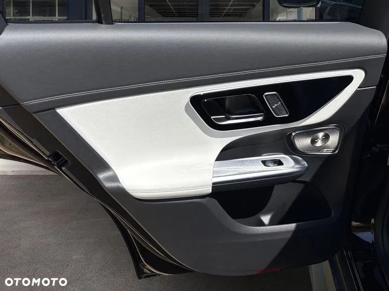 Mercedes-Benz GLC 300 mHEV 4-Matic AMG Line - 9